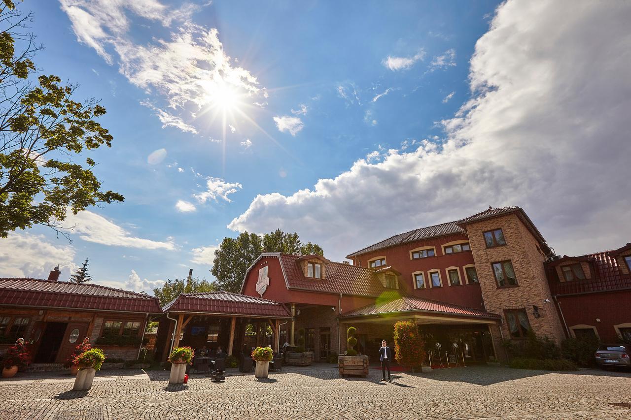 Olawian Hotel Oława Εξωτερικό φωτογραφία
