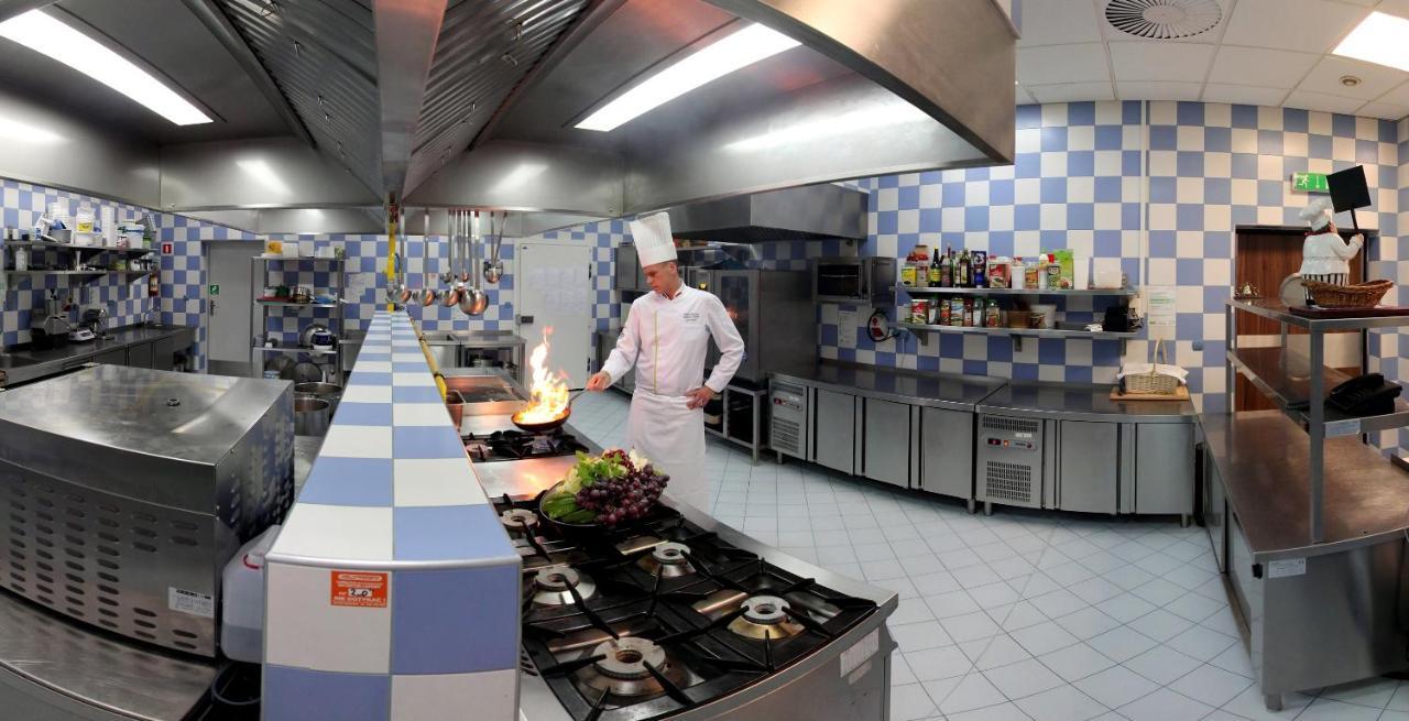 Olawian Hotel Oława Εξωτερικό φωτογραφία